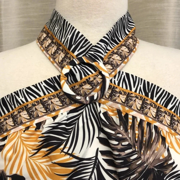 NEW with Tag Milk & Honey Black & Gold Palm Leaves Halter Crop Top | Sz Large - Picture 3 of 8